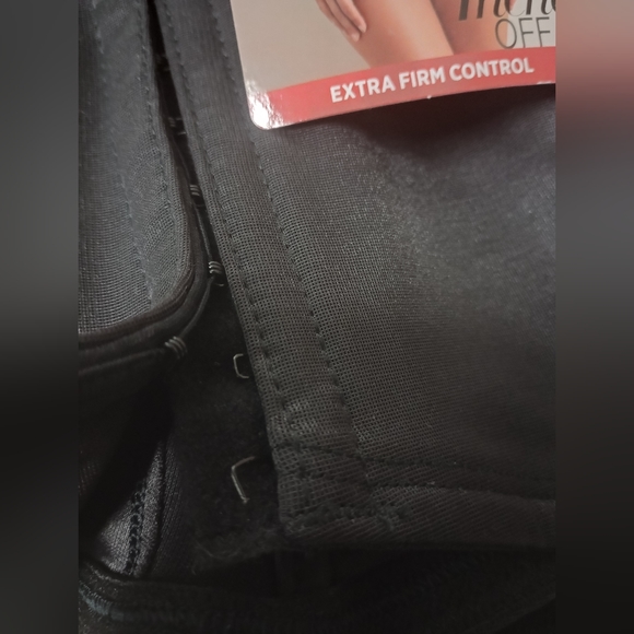 New MiracleSuit waist cincher. DEFECT . Hook damage. Black large - Picture 6 of 6